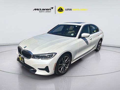 Used 2022 BMW 330i xDrive Sedan w/ Premium Package AWD/4WD image 1