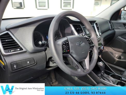 Used 2016 Hyundai Tucson SE w/ Option Group 02 AWD/4WD image 11