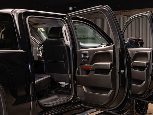 Used 2018 GMC Sierra 1500 SLT image 29