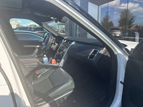 Certified 2023 Land Rover Discovery S R-Dynamic AWD/4WD image 21