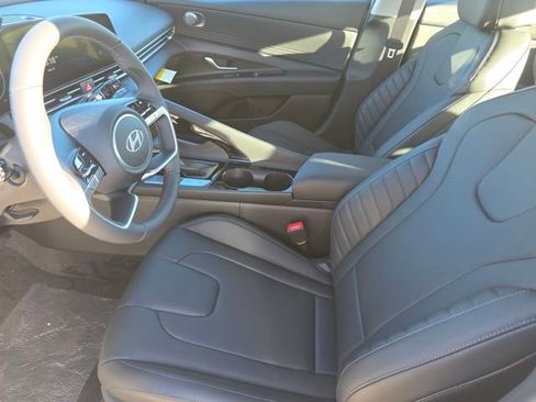 New 2025 Hyundai Elantra Limited w/ Cargo Package image 28