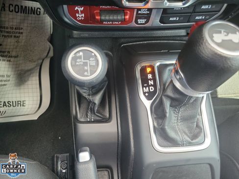 Used 2024 Jeep Wrangler Unlimited Rubicon 4xe AWD/4WD image 22