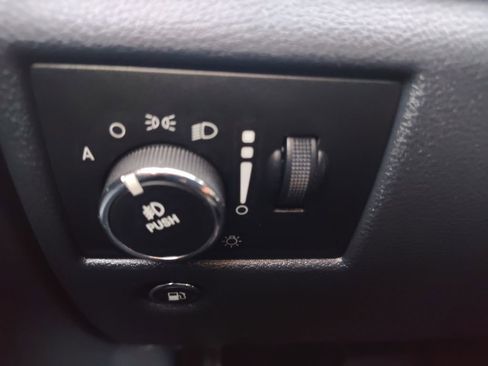 Used 2014 Jeep Grand Cherokee Overland w/ Advanced Technology Group image 11