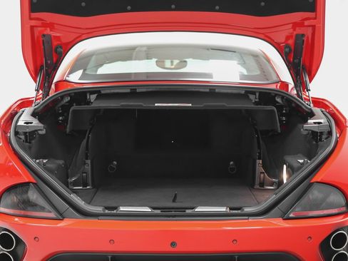 Used 2010 Ferrari California RWD image 42