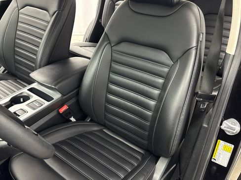Used 2022 Ford Edge SEL w/ Convenience Package AWD/4WD image 10