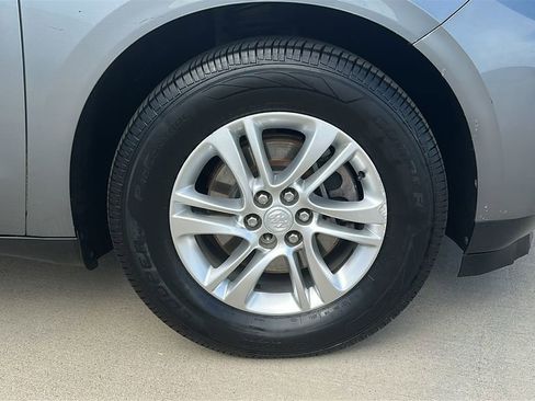 Used 2019 Buick Enclave Essence AWD/4WD image 15