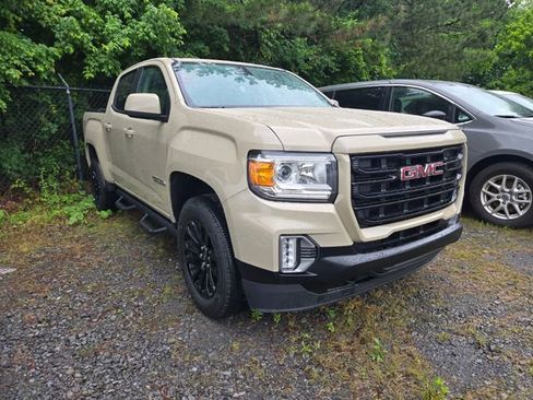 Used 2022 GMC Canyon Elevation w/ Elevation Premium Package AWD/4WD image 3