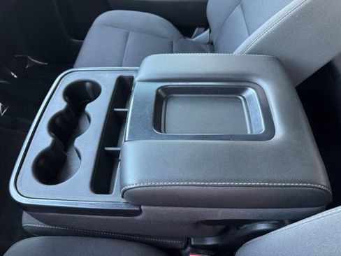 Used 2018 Chevrolet Silverado 1500 LT w/ All Star Edition AWD/4WD image 19
