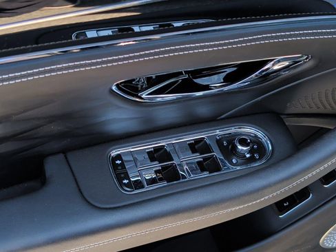 Used 2021 Bentley Flying Spur V8 AWD/4WD image 22