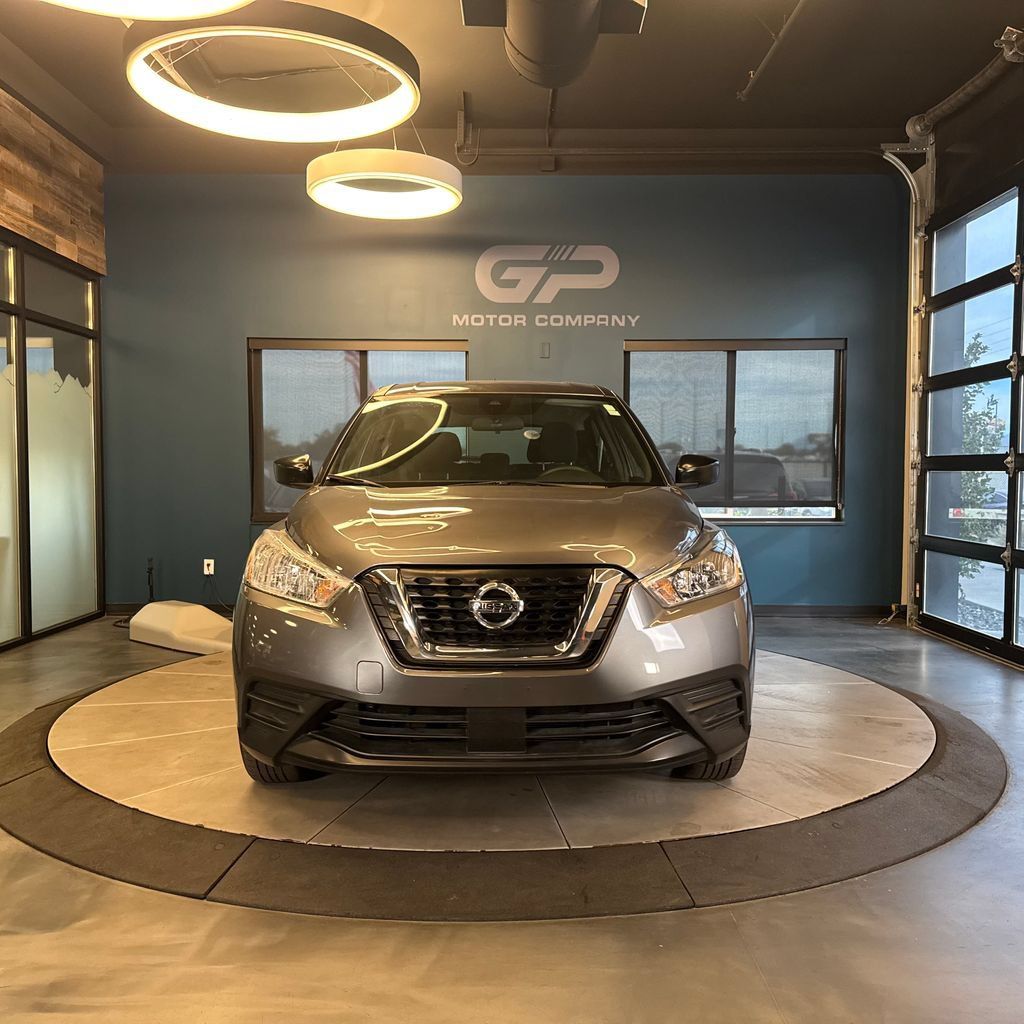 Used 2020 Nissan Kicks S FWD image 8