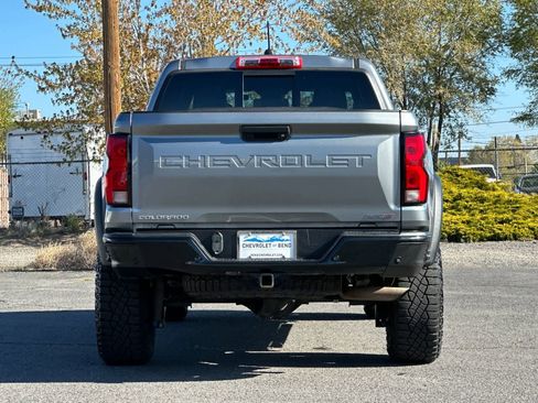 Used 2023 Chevrolet Colorado ZR2 w/ ZR2 Convenience Package III AWD/4WD image 7