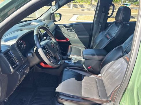 Used 2023 Nissan Frontier PRO-4X w/ Pro-4X Premium Package AWD/4WD image 12
