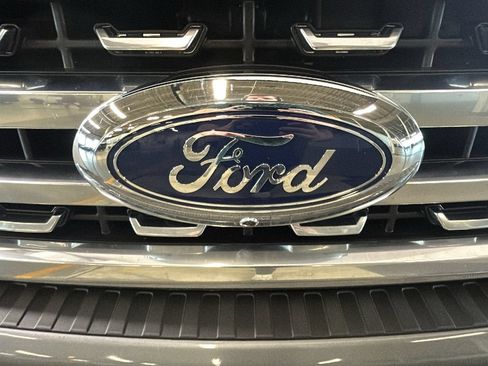 Used 2024 Ford F250 Platinum AWD/4WD image 10