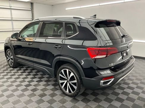 Used 2022 Volkswagen Taos SE FWD image 21