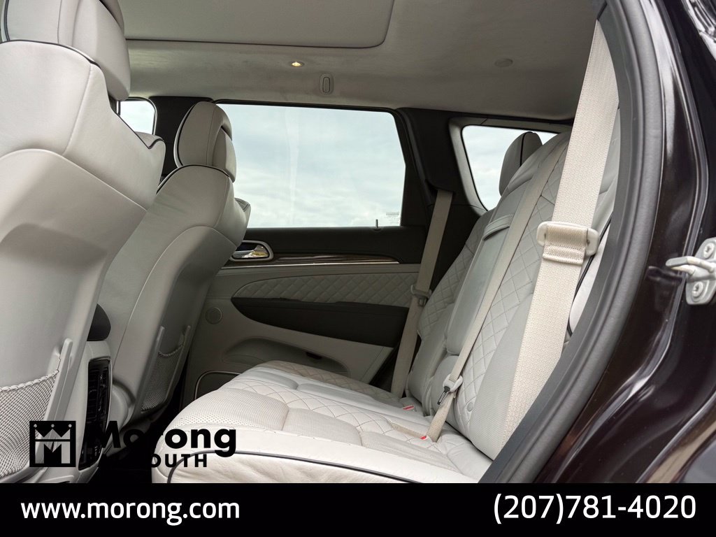Used 2019 Jeep Grand Cherokee Summit AWD/4WD image 22