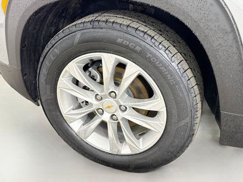 Used 2023 Chevrolet TrailBlazer LS FWD image 29
