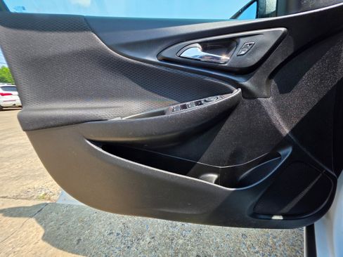 Used 2023 Chevrolet Malibu LS FWD image 18