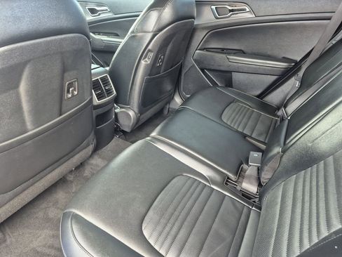 Used 2023 Kia Sportage SX image 13