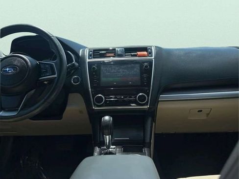 Used 2019 Subaru Outback 2.5i Limited image 10
