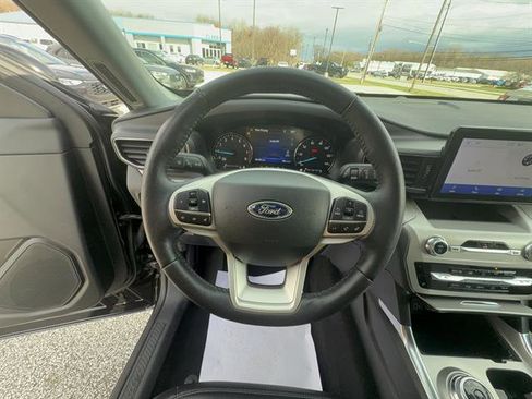 Certified 2023 Ford Explorer XLT w/ Equipment Group 202A image 14