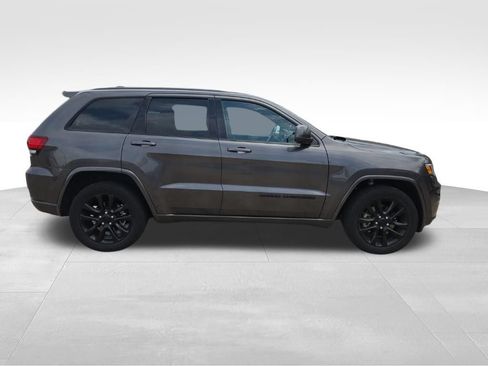 Used 2021 Jeep Grand Cherokee Laredo X RWD image 5