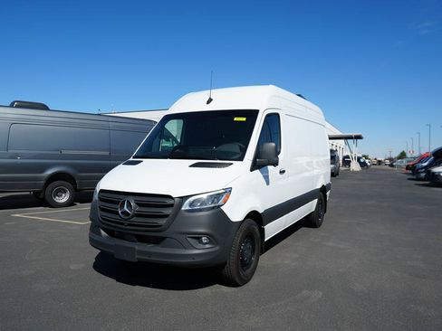 New 2025 Mercedes-Benz Sprinter 2500 image 2