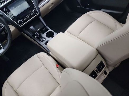 Used 2019 Subaru Outback 2.5i Limited w/ Popular Package #2 image 25