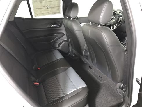 New 2026 Chevrolet Trax LT image 19