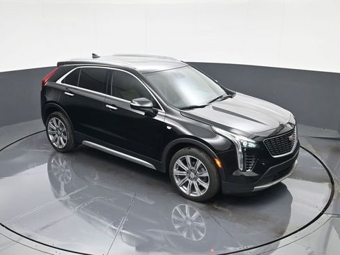 Used 2023 Cadillac XT4 Premium Luxury FWD image 23