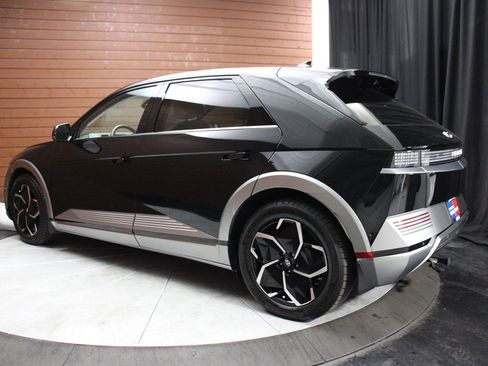 Used 2024 Hyundai Ioniq 5 Limited image 19