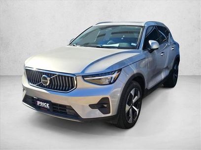 Used 2023 Volvo XC40 B5 Plus w/ Protection Package Premier