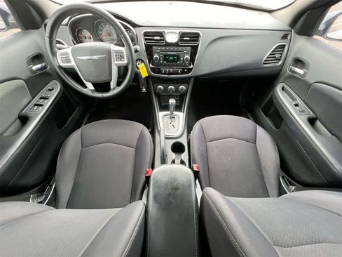 Used 2012 Chrysler 200 Touring image 15
