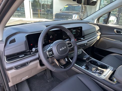 New 2026 Kia Carnival EX image 31