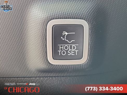 Used 2024 Jeep Grand Cherokee Overland w/ Luxury Tech Group IV AWD/4WD image 10