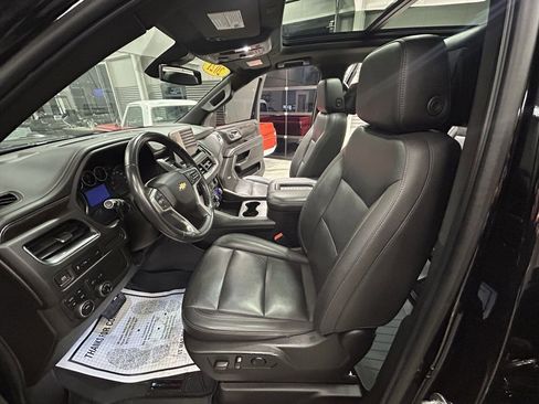 Used 2021 Chevrolet Suburban LT w/ Rear Media and Nav Package image 54