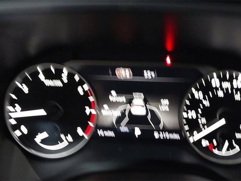 Used 2026 Nissan Rogue SV image 22