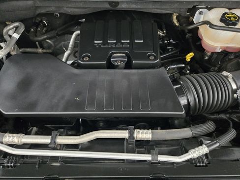 Used 2024 Chevrolet Silverado 1500 LT RWD image 36