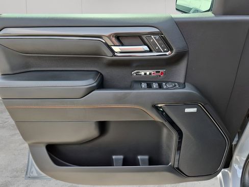 Used 2024 GMC Sierra 1500 AT4 w/ Technology Package AWD/4WD image 27