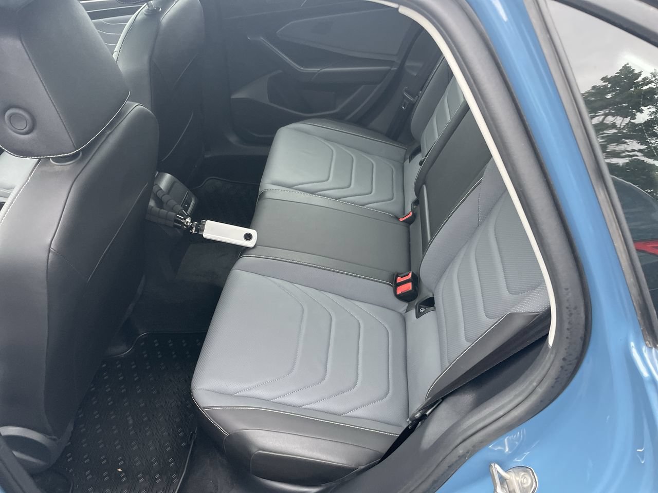 Used 2025 Volkswagen Jetta SEL FWD image 39