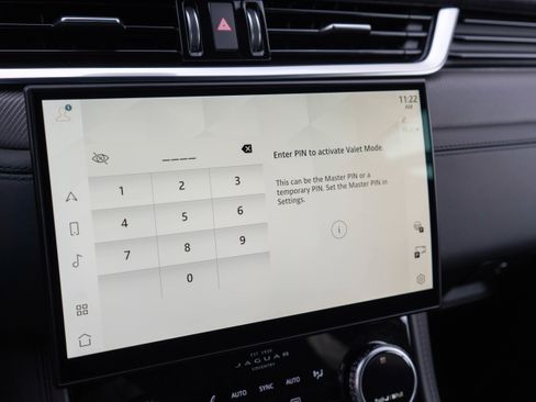 Used 2022 Jaguar F-PACE SVR image 22