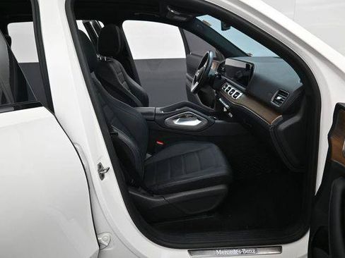 Used 2021 Mercedes-Benz GLS 580 4MATIC image 42