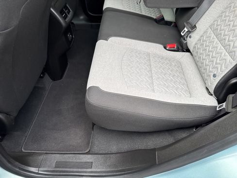 Used 2022 Chevrolet Equinox LT FWD image 34