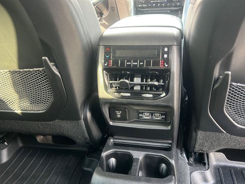 Used 2022 Jeep Grand Cherokee L Limited AWD/4WD image 51