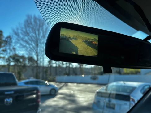 Used 2017 GMC Savana 3500 image 17