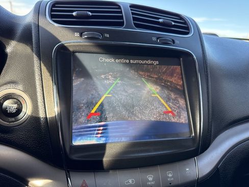 Used 2017 Dodge Journey Crossroad w/ Popular Equipment Group image 30