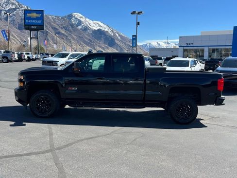 Used 2018 Chevrolet Silverado 2500 LTZ w/ Duramax Plus Package image 11