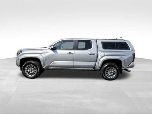 Used 2024 Toyota Tacoma Limited w/ Limited Package (LT) AWD/4WD image 3