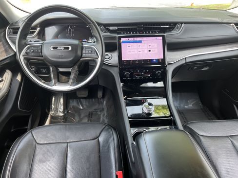 Used 2022 Jeep Grand Cherokee L Limited w/ Luxury Tech Group II image 28