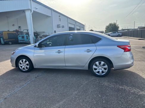 Used 2018 Nissan Sentra S FWD image 8