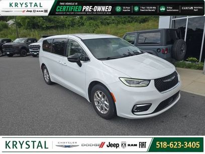 Certified 2024 Chrysler Pacifica Touring-L